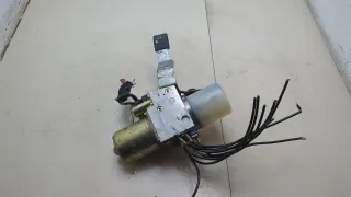 A1708000030 Насос гидроподвески Mercedes SLK R170 Арт 20639478, вид 2