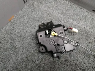 BN8V56820A Замок багажника Mazda 3 BK Арт 2-59225, вид 4