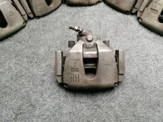 BPYK3361XC Тормозной суппорт Mazda 3 BK Арт 2-28709, вид 2