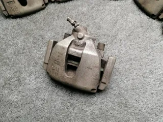 BPYK3361XC Тормозной суппорт Mazda 3 BK Арт 2-28709, вид 3