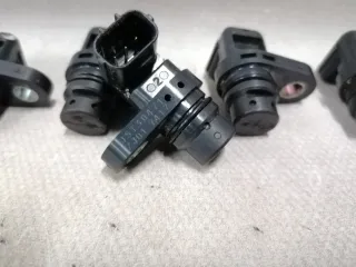 J5T30471 Датчик коленвала Mazda 3 BK Арт 2-45117, вид 4