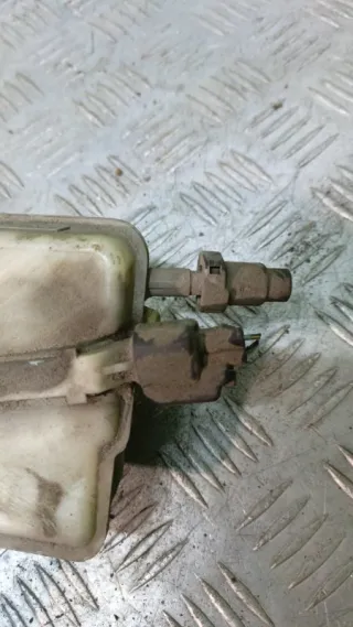 03350886431 Бачок главного тормозного цилиндра Mazda 3 BK Арт 2-752143, вид 5