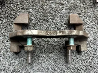 BP4K-33-281B Скоба переднего суппорта Mazda 3 BK Арт 2-787387, вид 4