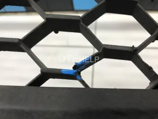 BR5S501T0A Решетка в бампер центральная Mazda 3 BK Арт AM31608892, вид 6