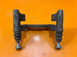   Скоба суппорта Audi A6 C5 (S6,RS6) Арт 01020641, вид 2