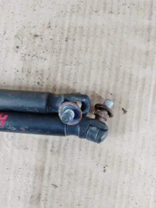  Амортизатор крышки багажника (3-5 двери) Mazda 3 BK Арт 2-447098, вид 3