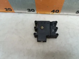 BP4M61A70A Моторчик заслонки печки Mazda 3 BK Арт 2-964482, вид 4