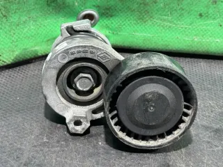 117501115R Натяжитель ремня генератора Nissan Qashqai 2 1.5л DCi Арт 2000000056960, вид 1