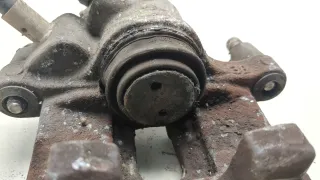 BPYK2661XB Суппорт тормозной задний правый Mazda 3 BK Арт 20725984, вид 3