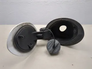 68137578AC Лючок бензобака белый Chrysler 200 Арт 20721458, вид 4