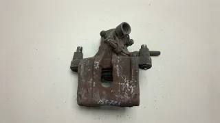 BPYK2661XB Суппорт тормозной задний правый Mazda 3 BK Арт 20725984, вид 1