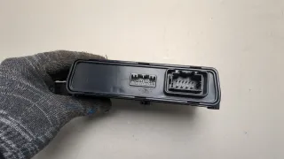 100751200A Блок управления крыши / люка Tesla model S Арт 20722599, вид 3