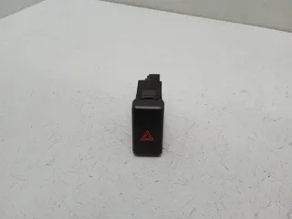 BP4K664H0 Кнопка аварийной сигнализации Mazda 3 BK Арт 2-401189, вид 1