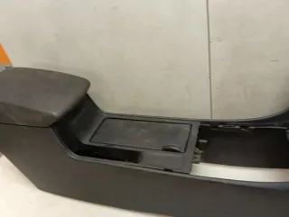 BN8P64420G02 Подлокотник Mazda 3 BK Арт 2-867308, вид 3