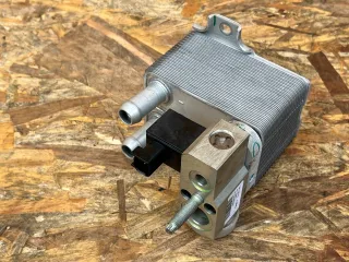 LJ9H10C708AE Теплообменник масляного фильтра Ford Mustang Mach-E Арт 01637323, вид 3