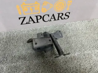 BP4K5215YA Кронштейн замка капота Mazda 3 BK Арт 2-34887, вид 3