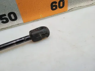 BN8W56930A Амортизатор крышки багажника (3-5 двери) Mazda 3 BK Арт 2-718867, вид 3