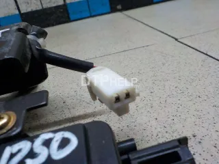 BN8V56820A Замок багажника Mazda 3 BK Арт AM31657898, вид 2