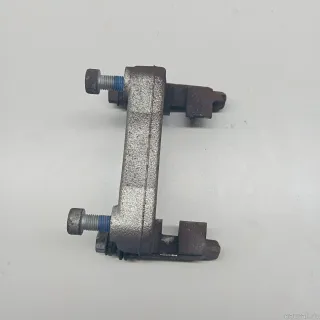 4404G0 Скоба суппорта заднего Audi A6 C5 (S6,RS6) Арт E41297253, вид 3