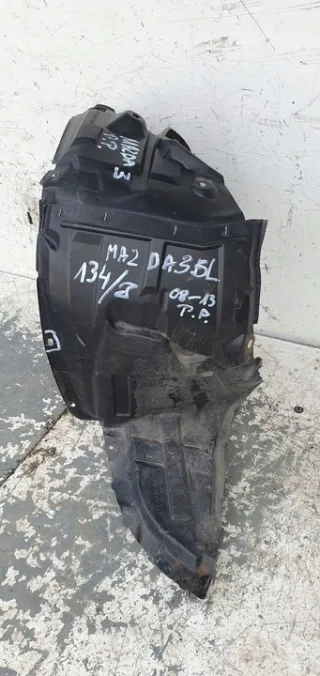  Защита арок (подкрылок) Mazda 3 BK Арт e13938291, вид 1