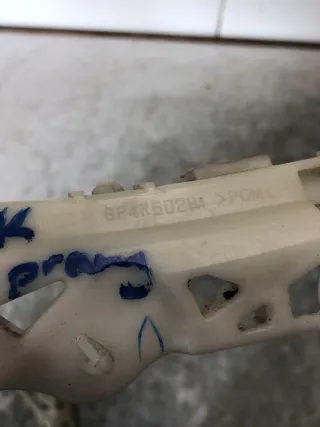 BP4K502HI Кронштейн крепления бампера Mazda 3 BK Арт e13956029, вид 4