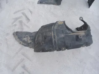  Защита арок (подкрылок) Mazda 3 BK Арт e13938288, вид 3