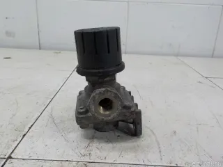 1422152 Клапан аварийного растормаживания Scania G-series Арт E8299976, вид 2