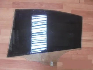  Стекло двери задней правой Mazda 3 BK Арт MBr60329110, вид 1