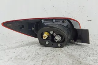 B45D51150 Фонарь задний правый Mazda 121 3 Арт e12580714, вид 7