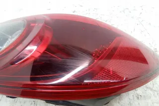 B45D51150 Фонарь задний правый Mazda 121 3 Арт e12580714, вид 1