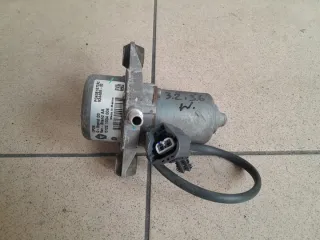 P04581672AC 04581672AC Насос вакуумный Jeep Cherokee KL Арт e12717885, вид 1