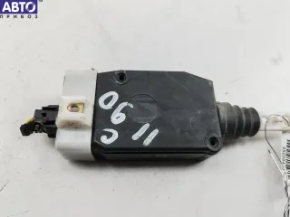 C4301 Активатор (привод) замка двери передней левой Volvo S40 1 Арт 55200420, вид 1