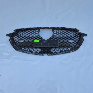 DHM1-50719 Решетка радиатора Mazda 121 3 Арт e13580333, вид 1