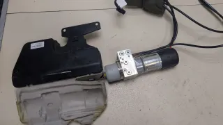 a1648002348,a2518000097 Моторчик (насос) подъема крышки багажника (3-5 двери) Mercedes GL X164 Арт 9317728, вид 1