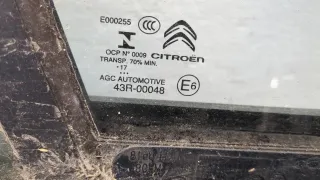 98129012ZD Обшивка двери передней правой (дверная карта) Citroen C3 3 Арт 11618975, вид 2