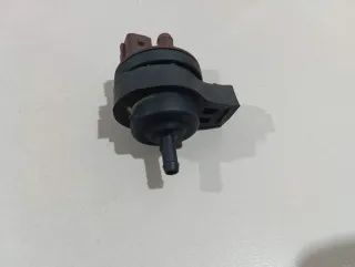 1502H8 Клапан вентиляции топливного бака Citroen C4 1 restailing Арт E23902446, вид 2