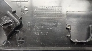 LJ7BS290B52 Обшивка стойки задней правой (накладка) Lincoln Corsair Арт 20833783, вид 5