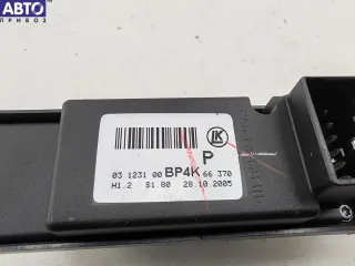 BP466370 Кнопка стеклоподъемника переднего правого Mazda 3 BK Арт 55209446, вид 3
