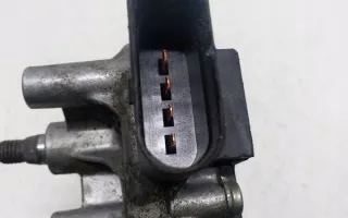 8D1955113C Моторчик стеклоочистителя фар Audi A6 C5 (S6,RS6) Арт e14247956, вид 3