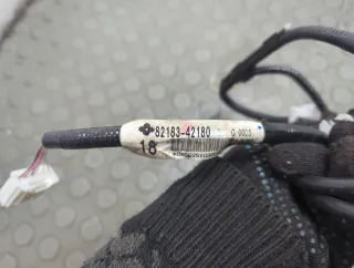 8216542120 Клеммник Toyota Rav 4 5 Арт 20854550, вид 3