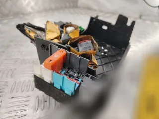 9652143880 Блок предохранителей Citroen C6 Арт 176953137, вид 3