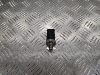 0281002398 Датчик давления топлива Chrysler Voyager 4 Арт 117932, вид 1