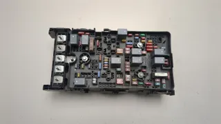 63565110 Блок предохранителей Chrysler 200 Арт 20927575, вид 1