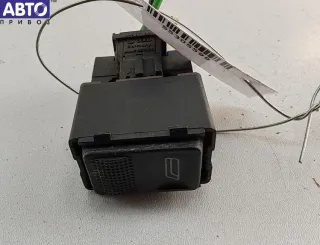  Кнопка стеклоподъемника заднего левого Audi 100 C3 Арт 55305599, вид 1