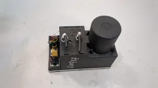 8L0862257G Компрессор центрального замка Audi A4 B5 Арт 20912646, вид 4