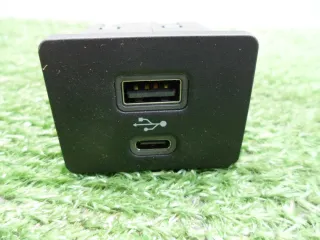 ML3T14F014AC USB-порт Ford Bronco Sport Арт 00290219, вид 1