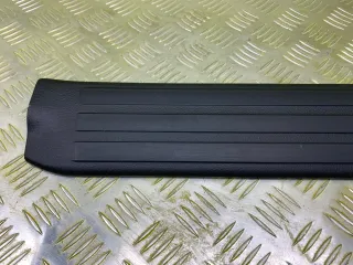 679180C030 Накладка на порог внутренняя задняя левая Toyota Tundra 2 Арт 257526, вид 4