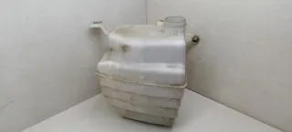  Бачок омывателя Toyota Corolla E100 Арт 2089468, вид 1