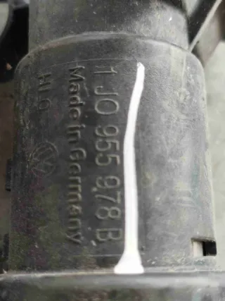 1J0955978a 1J0955978b Форсунка омывателя фар   Volkswagen Golf 4 Арт G404221, вид 4